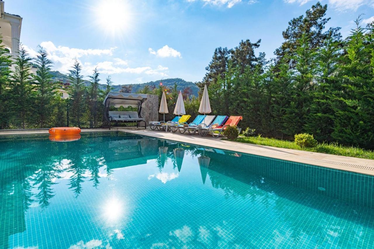 4 Bedroom Holiday Villa In Hisaroenue Oeluedeniz- Gold Rose Fethiye Eksteriør bilde