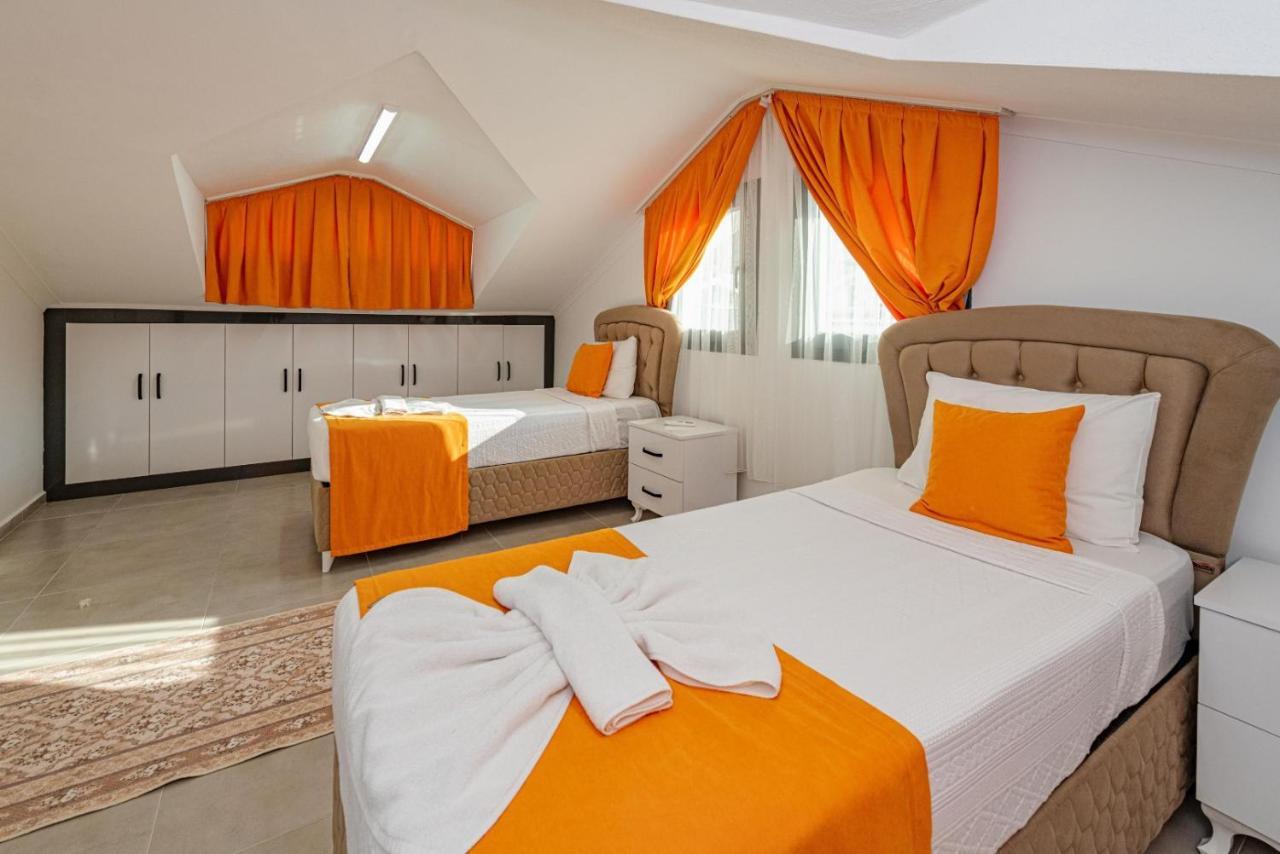 4 Bedroom Holiday Villa In Hisaroenue Oeluedeniz- Gold Rose Fethiye Eksteriør bilde